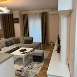 Escape Apartment's Apartmán Vlorë