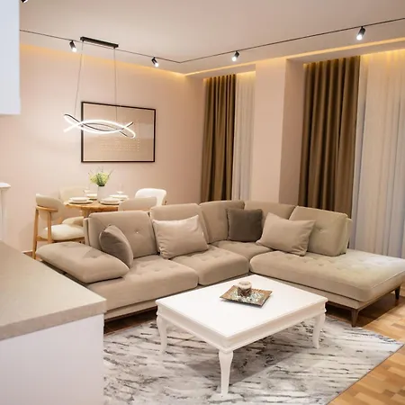 Escape Apartment's * Vlorë
