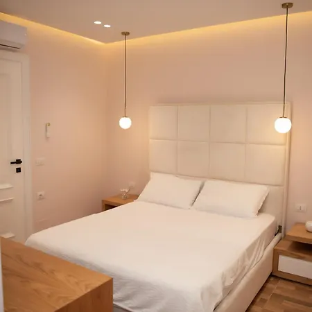 Escape Apartment's * Vlorë